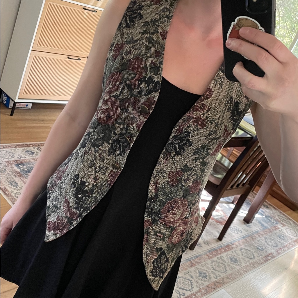 Vintage Floral Tapestry Vest Vintage Floral Tapestry Vest